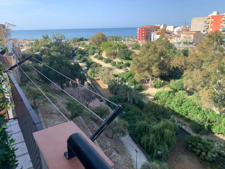 Preciosa Casa En Vilajoyosa Con Vistas Al Mar En Las Casas Colgantes Del Casco Antiguo Villajoyosa  Exterior foto