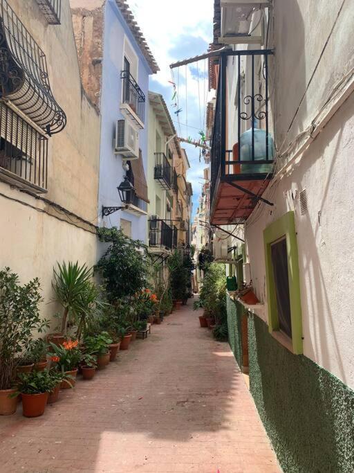 Preciosa Casa En Vilajoyosa Con Vistas Al Mar En Las Casas Colgantes Del Casco Antiguo Villajoyosa  Exterior foto